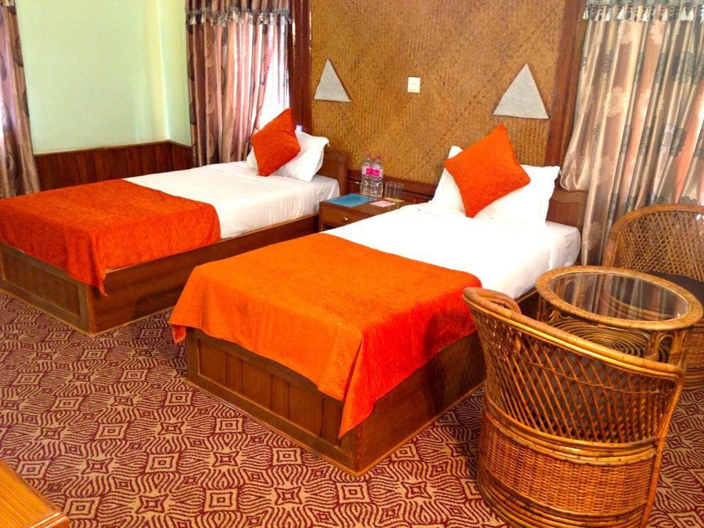 Himalayan Deurali Resort Pokhara Eksteriør billede