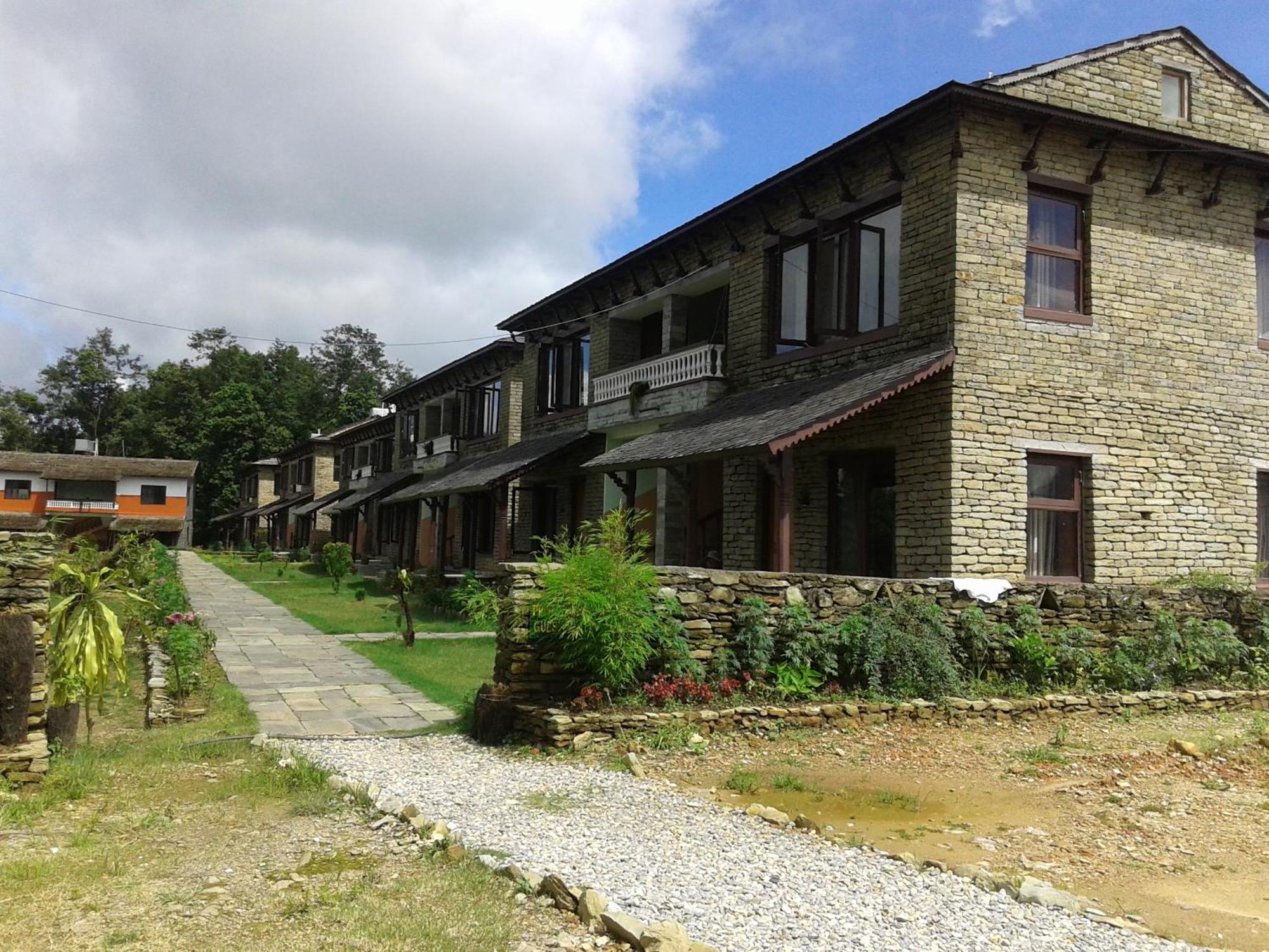 Himalayan Deurali Resort Pokhara Eksteriør billede