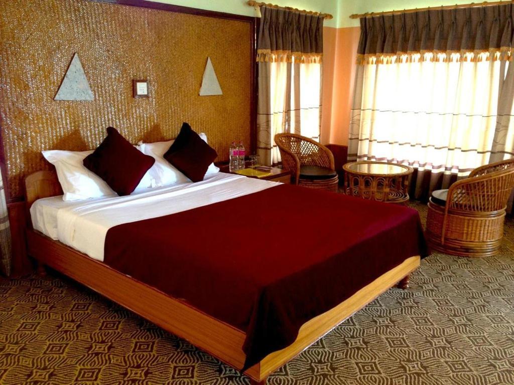 Himalayan Deurali Resort Pokhara Eksteriør billede