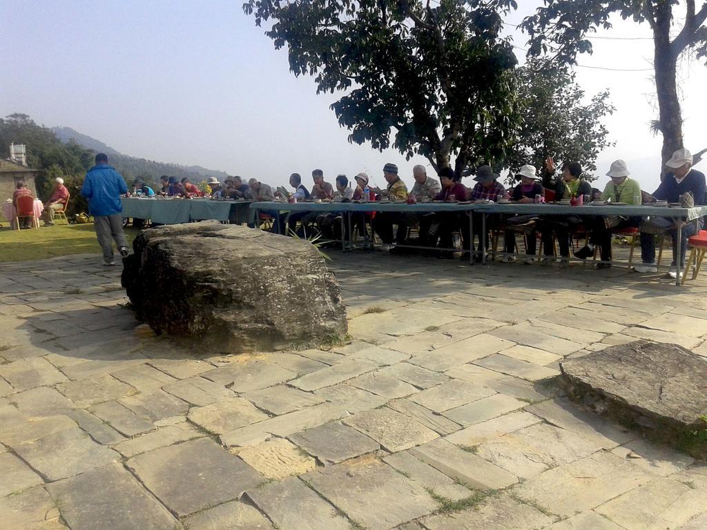Himalayan Deurali Resort Pokhara Eksteriør billede