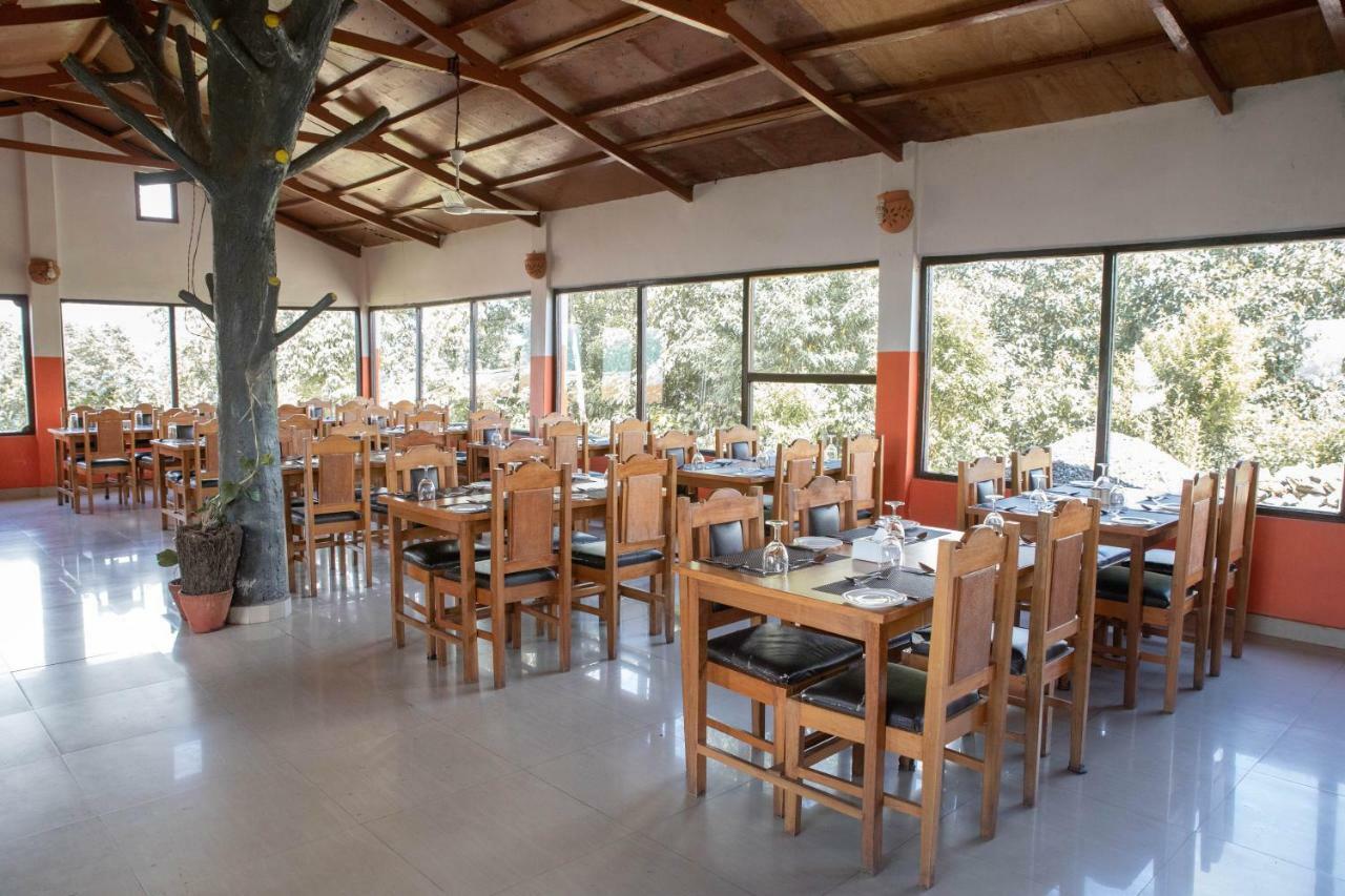 Himalayan Deurali Resort Pokhara Eksteriør billede