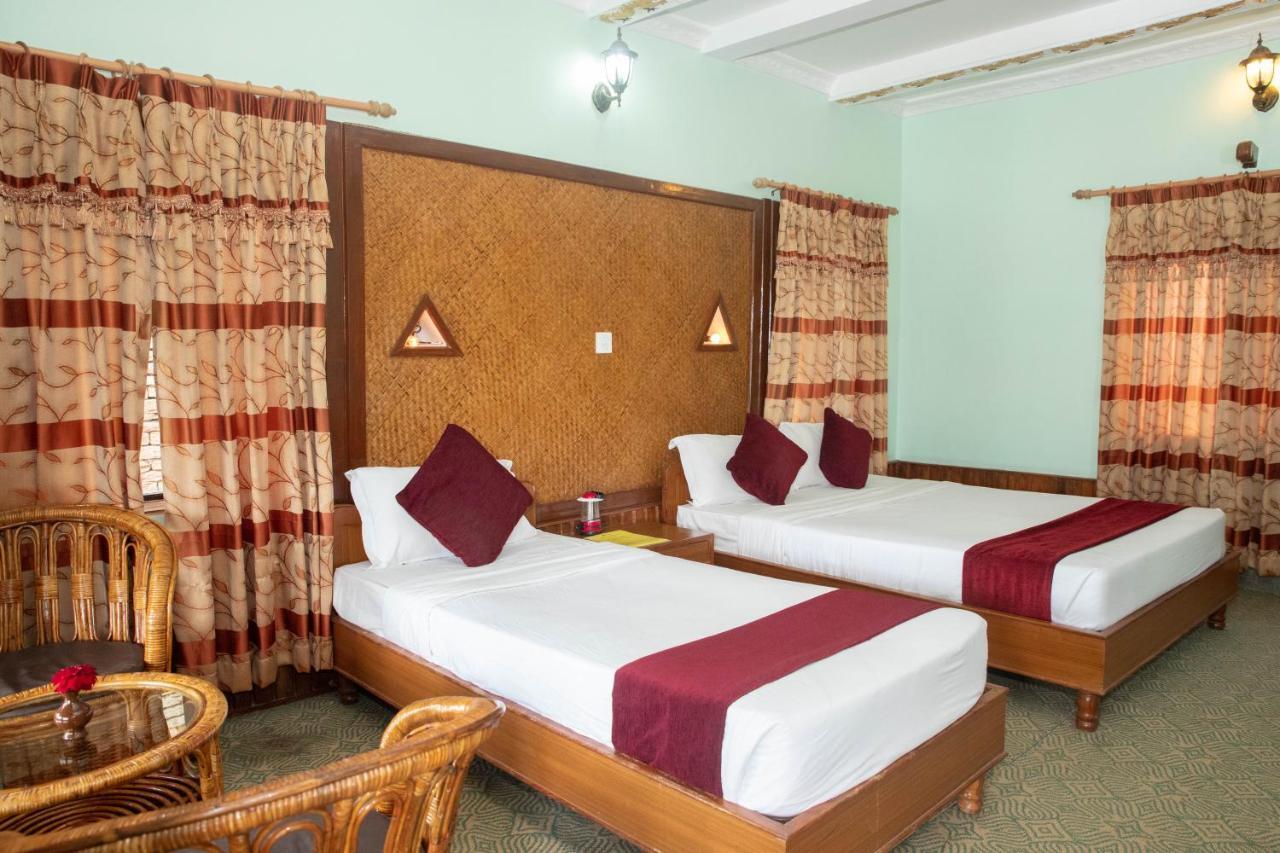 Himalayan Deurali Resort Pokhara Eksteriør billede